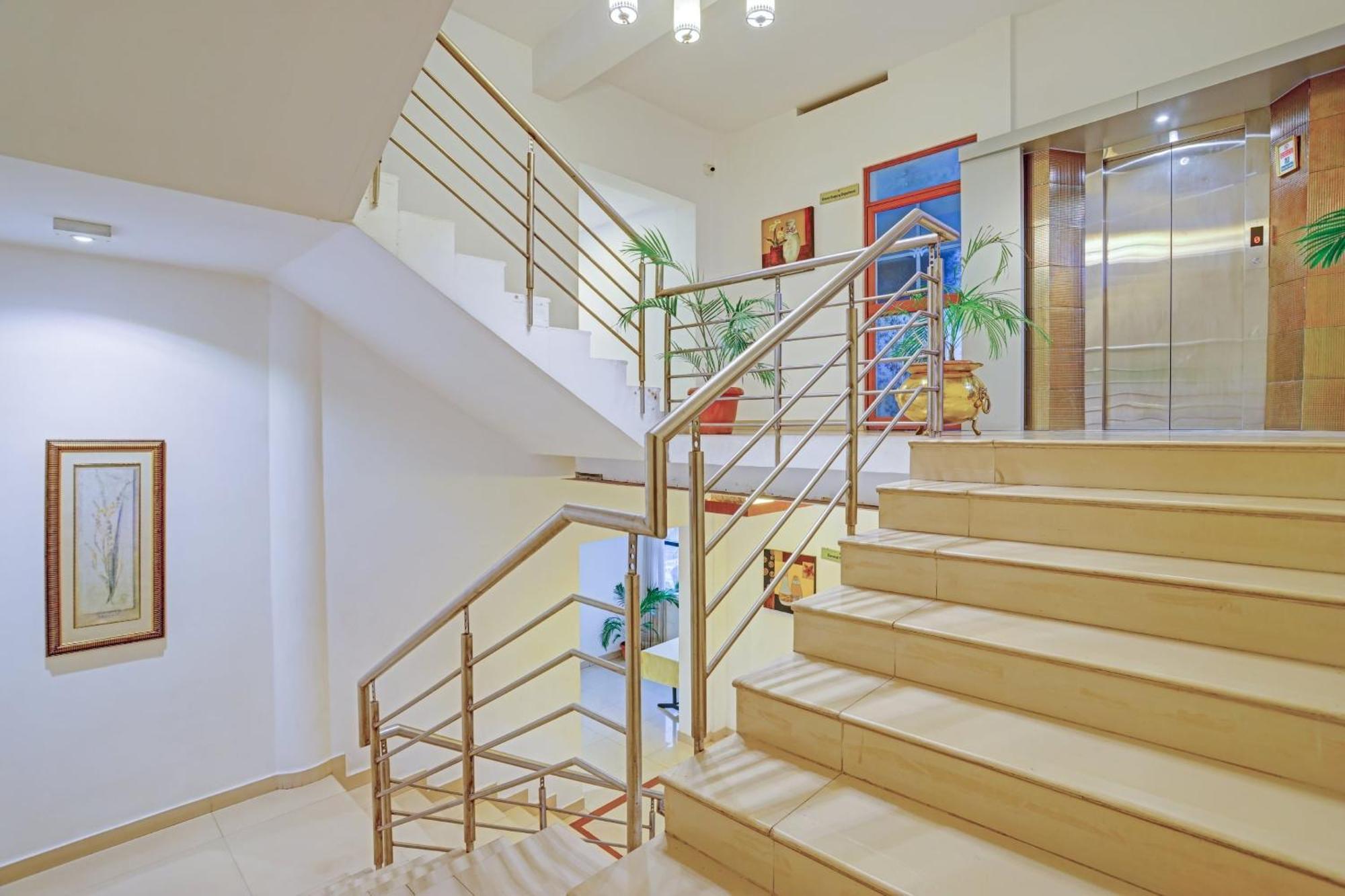 Super Collection O Indraprastha Hotel Thiruvananthapuram Kültér fotó