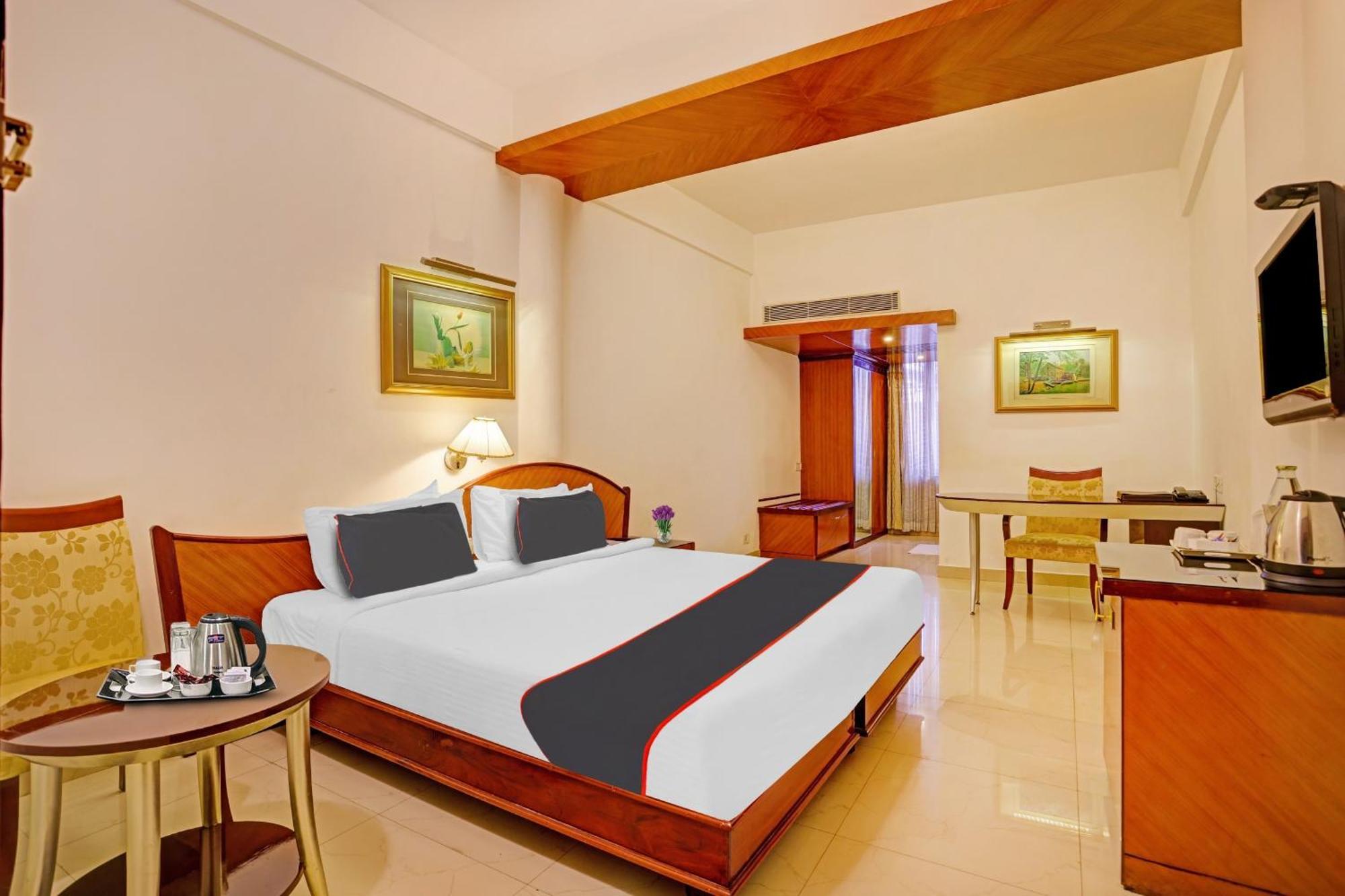 Super Collection O Indraprastha Hotel Thiruvananthapuram Kültér fotó
