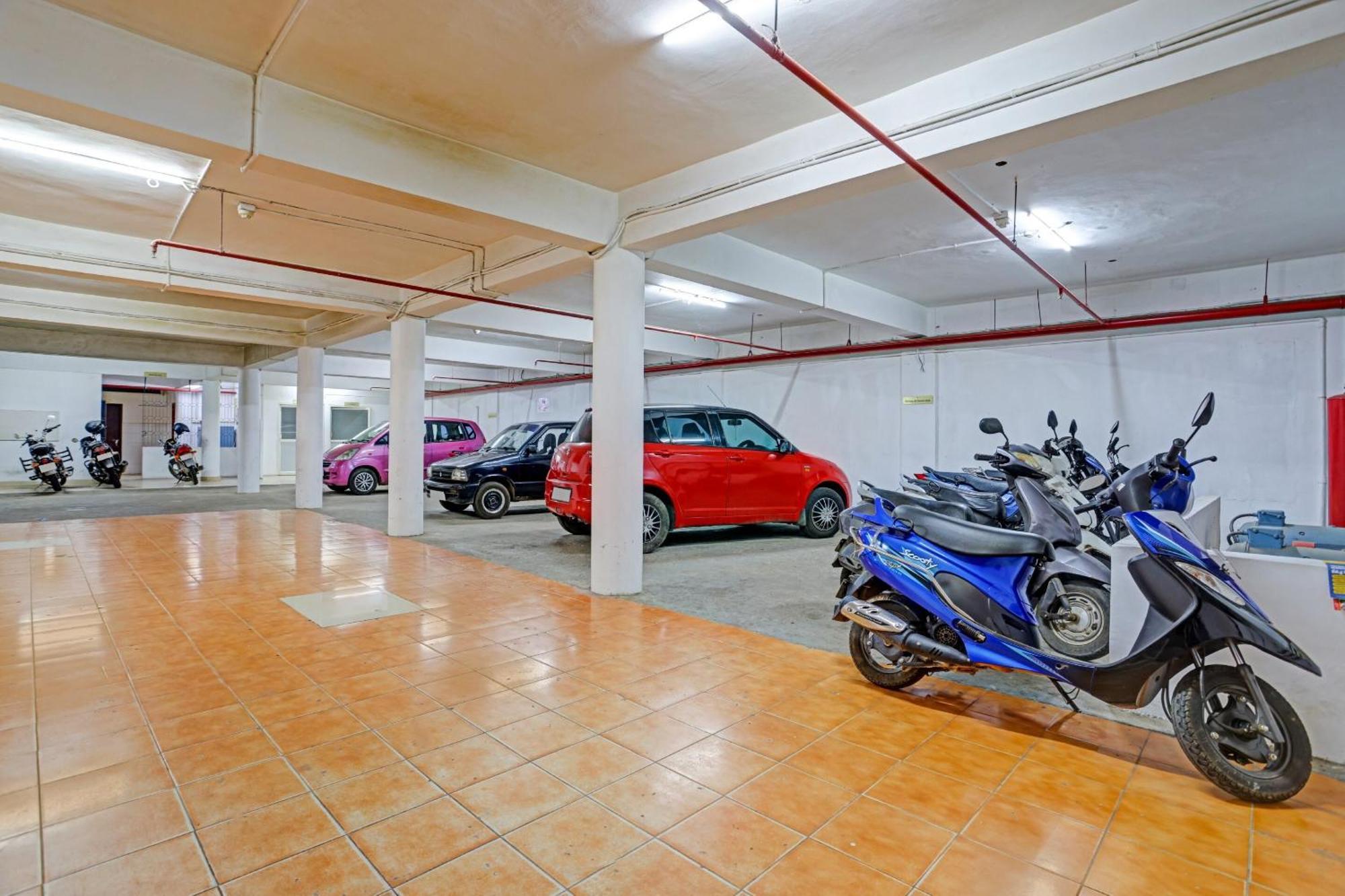 Super Collection O Indraprastha Hotel Thiruvananthapuram Kültér fotó